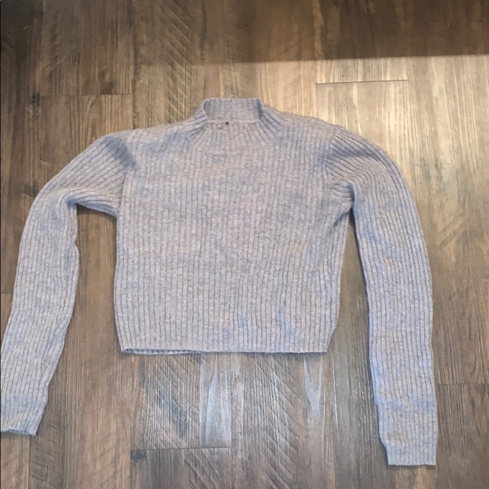 long sleeve crop top